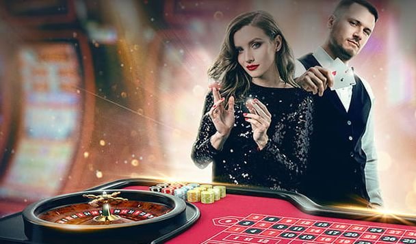 MMRBet ဂိမ်းလော်ဘီတွင် Table Games နှင့် Live Dealer ဂိမ်းများ ကစားနေသည့် မြင်ကွင်း